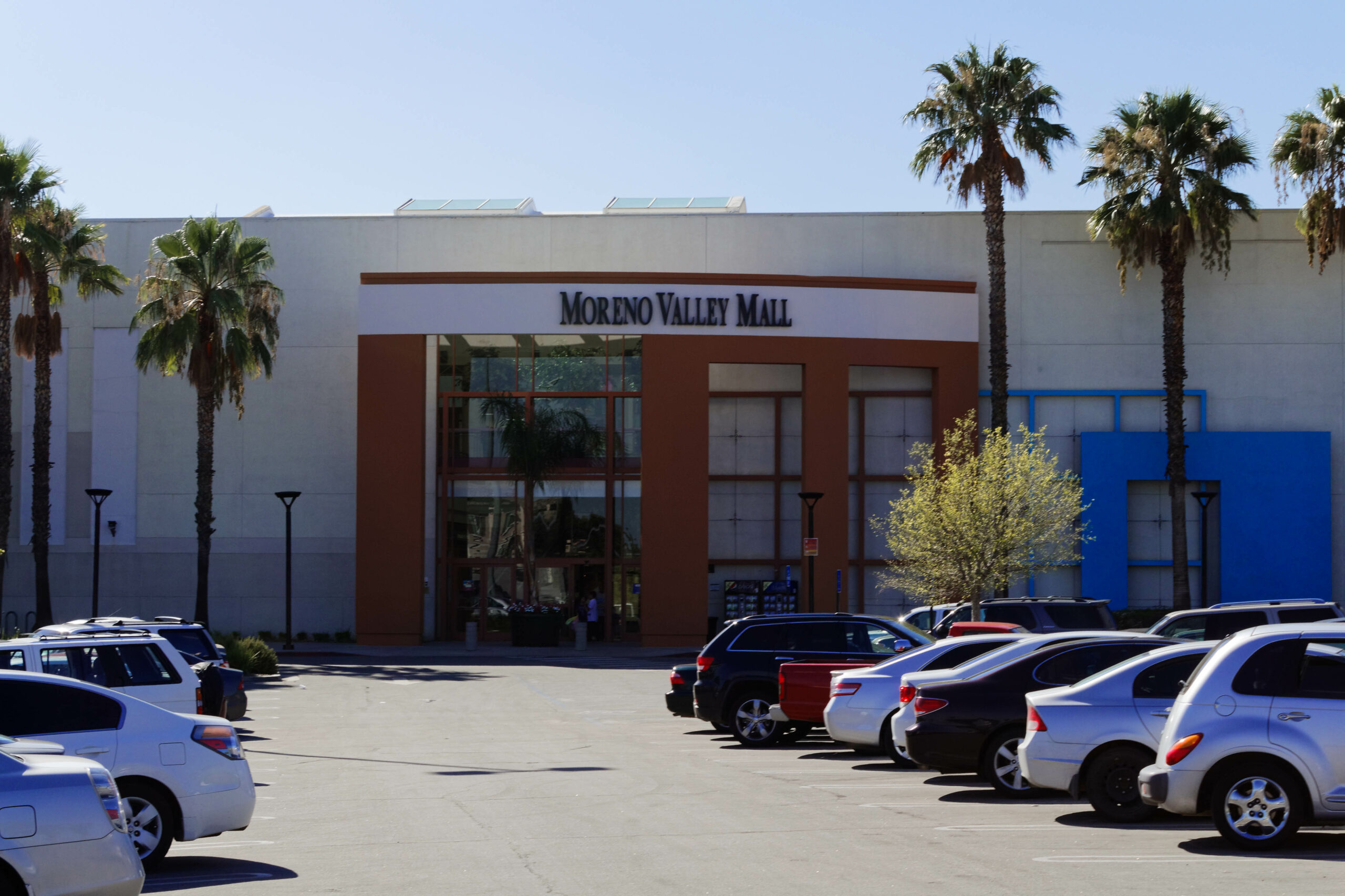 Moreno Valley, Ca commercial property mangement